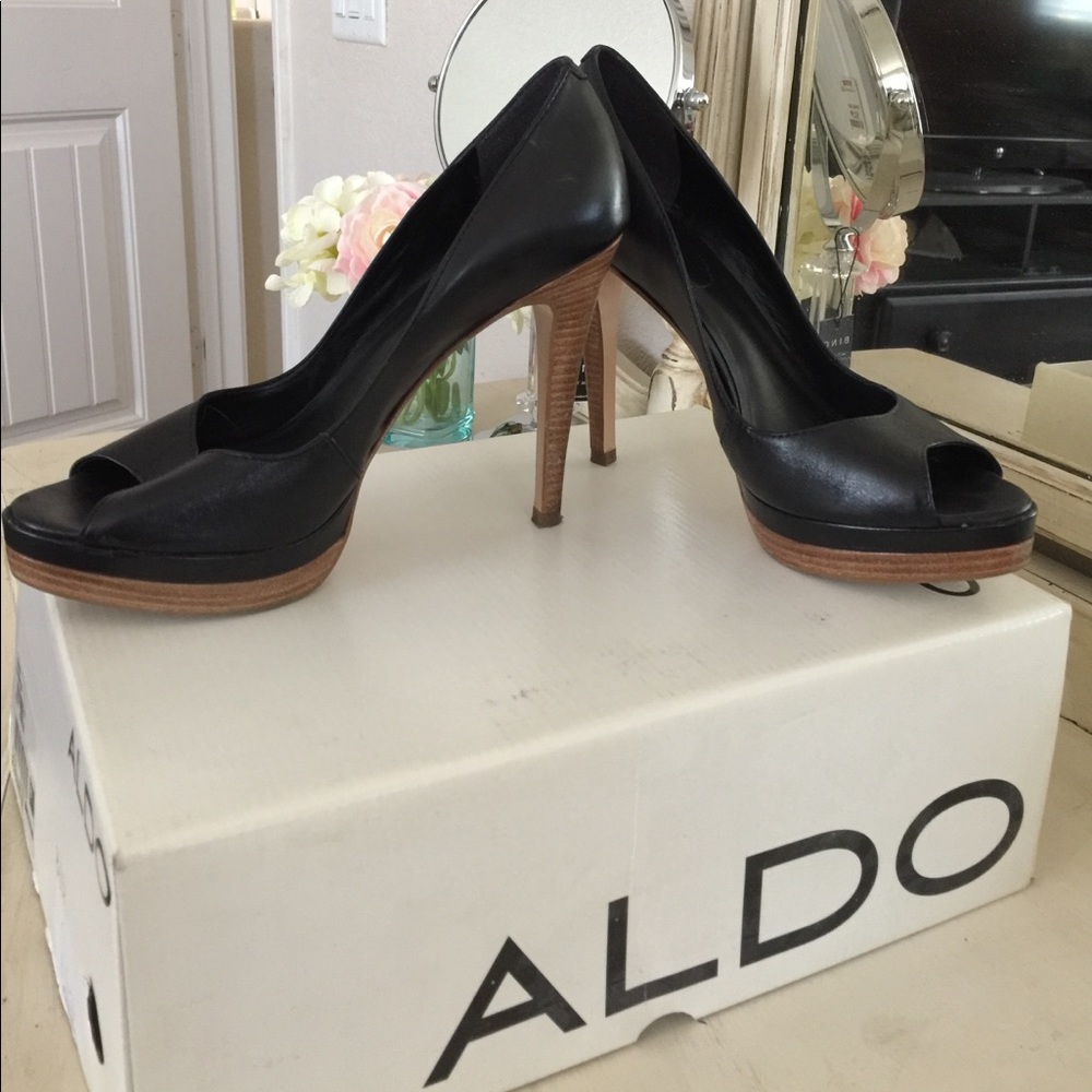 Black Aldo heels